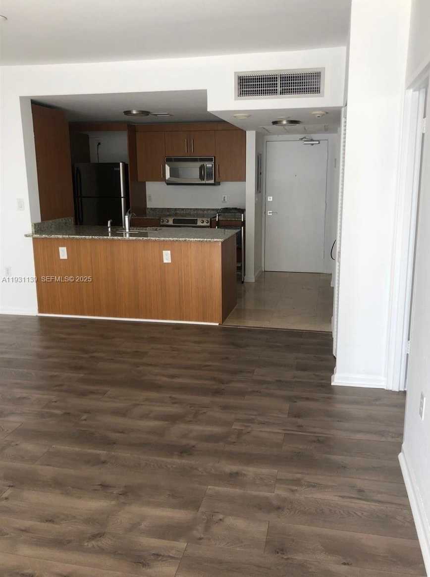 Small Image of 10275 COLLINS AVE #715, Bal Harbour Number 6