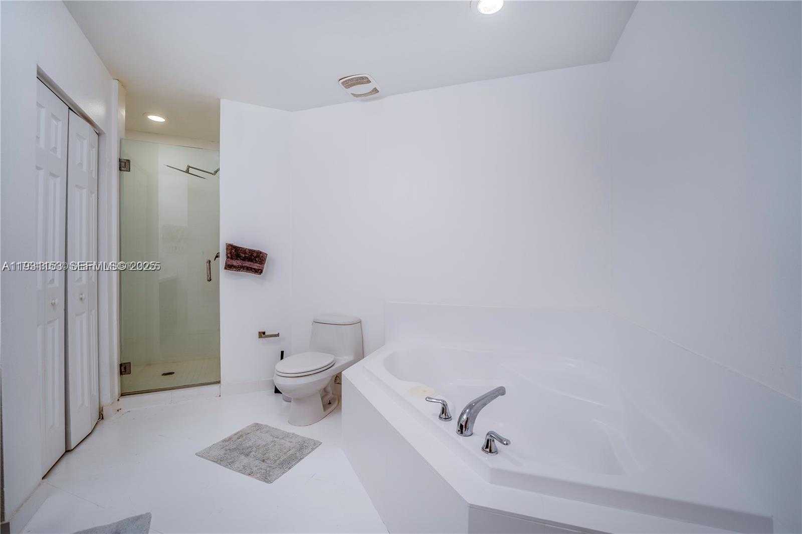 Small Image of 3001 NORTH EAST 185TH ST #127, Aventura Number 16