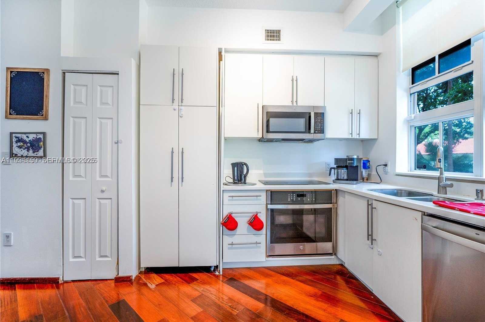 Small Image of 3001 NORTH EAST 185TH ST #127, Aventura Number 22