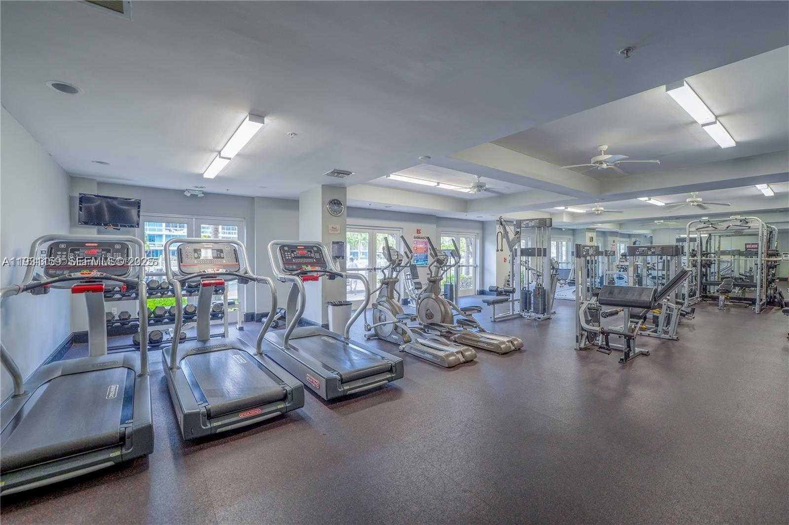 Small Image of 3001 NORTH EAST 185TH ST #127, Aventura Number 4