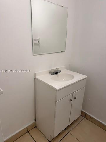 Small Image of 9351 FONTAINEBLEAU BLVD #B404, Miami Number 18