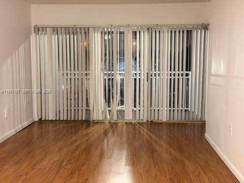 Small Image of 9351 FONTAINEBLEAU BLVD #B404, Miami Number 6