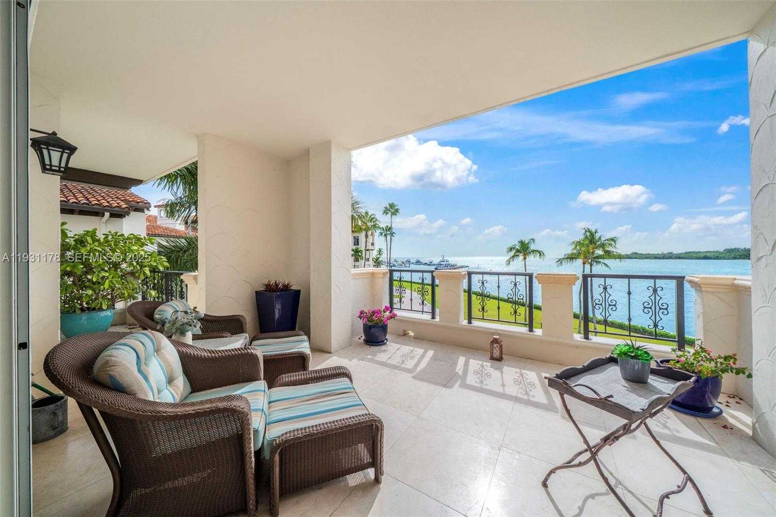Small Image of 2332 FISHER ISLAND DR #4302, Miami Beach Number 1
