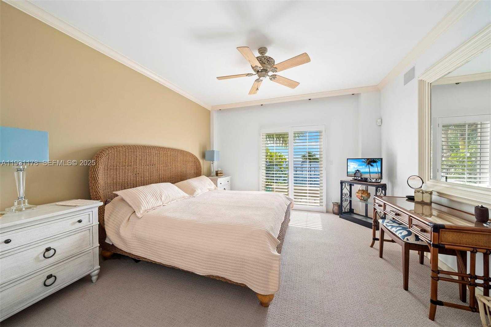 Small Image of 2332 FISHER ISLAND DR #4302, Miami Beach Number 15