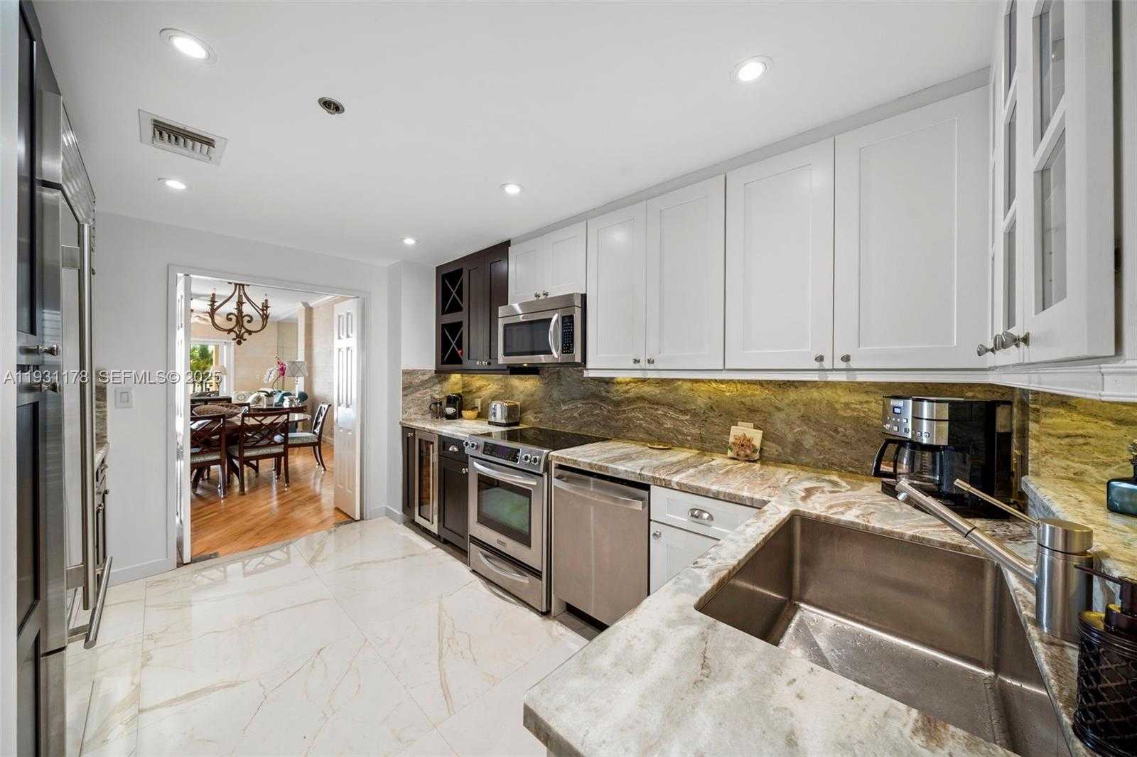 Small Image of 2332 FISHER ISLAND DR #4302, Miami Beach Number 29