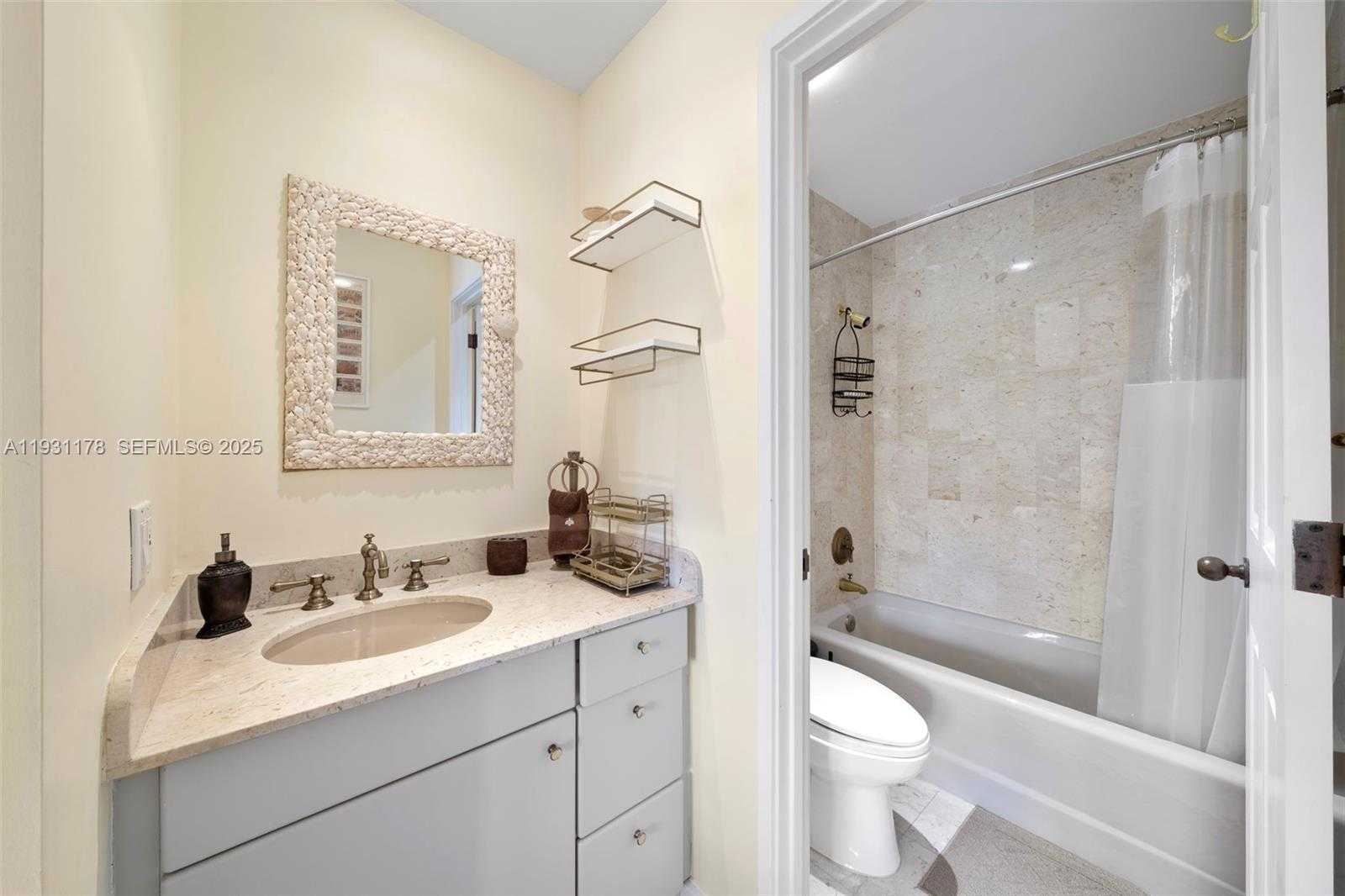 Small Image of 2332 FISHER ISLAND DR #4302, Miami Beach Number 32