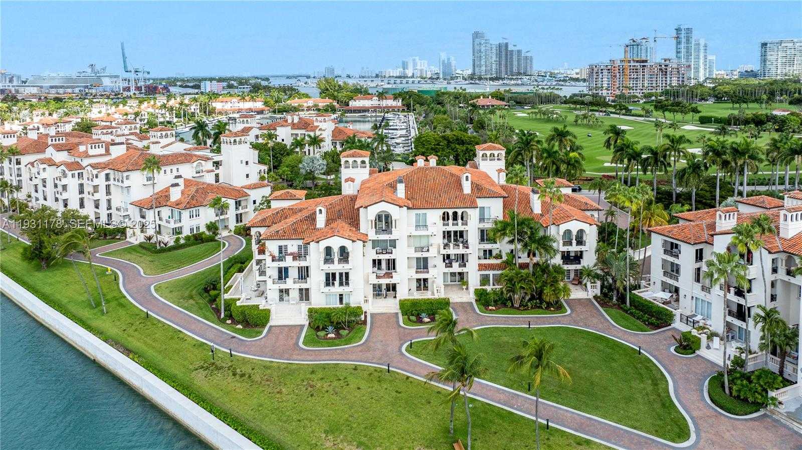 Small Image of 2332 FISHER ISLAND DR #4302, Miami Beach Number 44