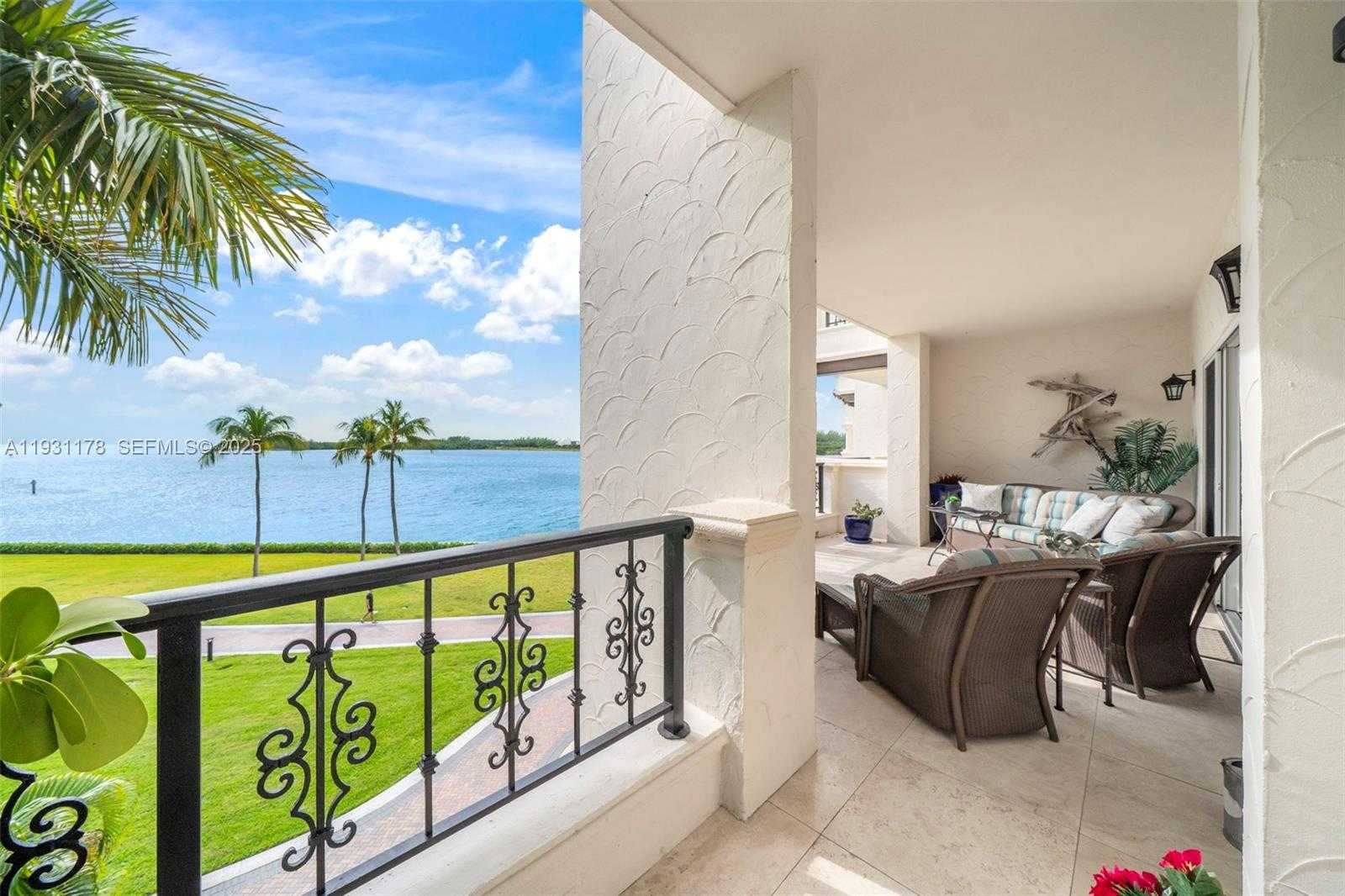 Small Image of 2332 FISHER ISLAND DR #4302, Miami Beach Number 7