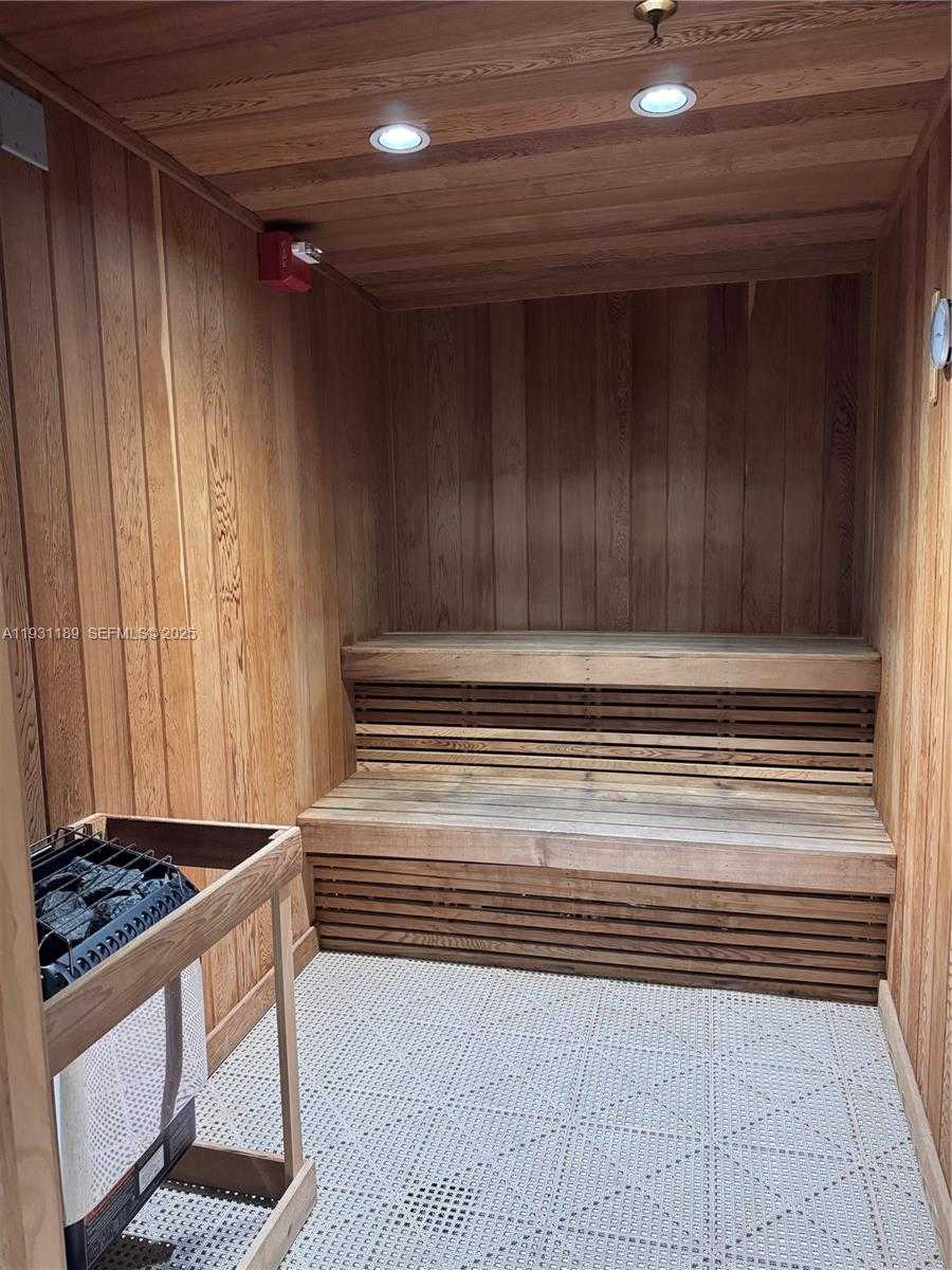 Small Image of 3951 SOUTH OCEAN DR #1001, Hollywood Number 18