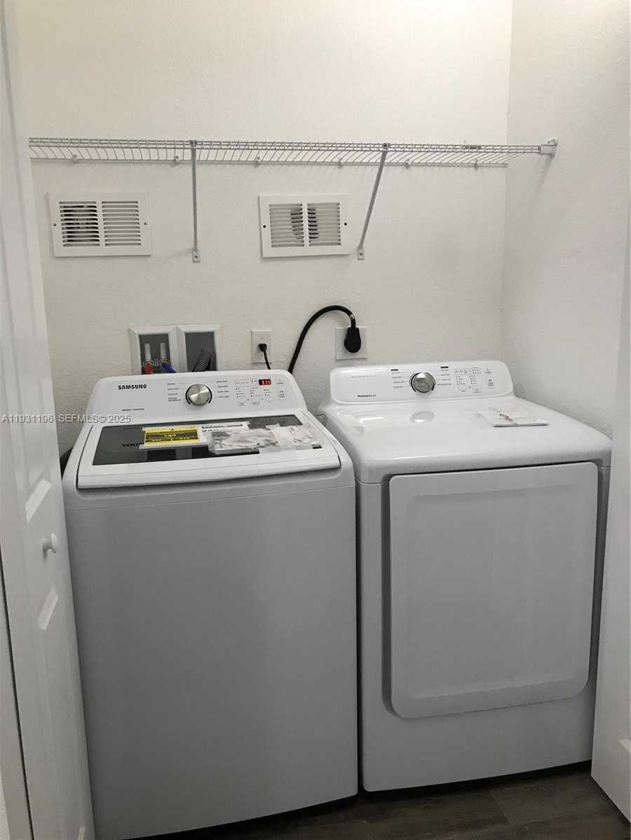 Small Image of 15650 SOUTH WEST 136 ST #103, Miami Number 11