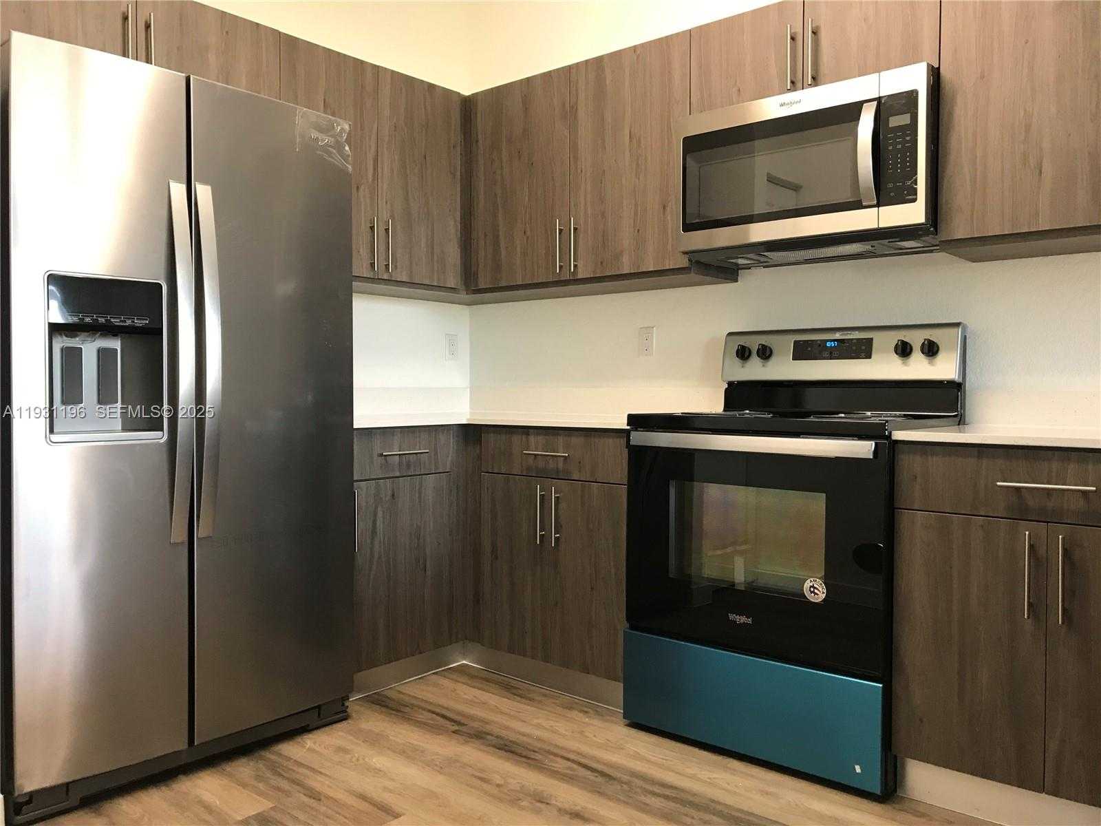 Small Image of 15650 SOUTH WEST 136 ST #103, Miami Number 8