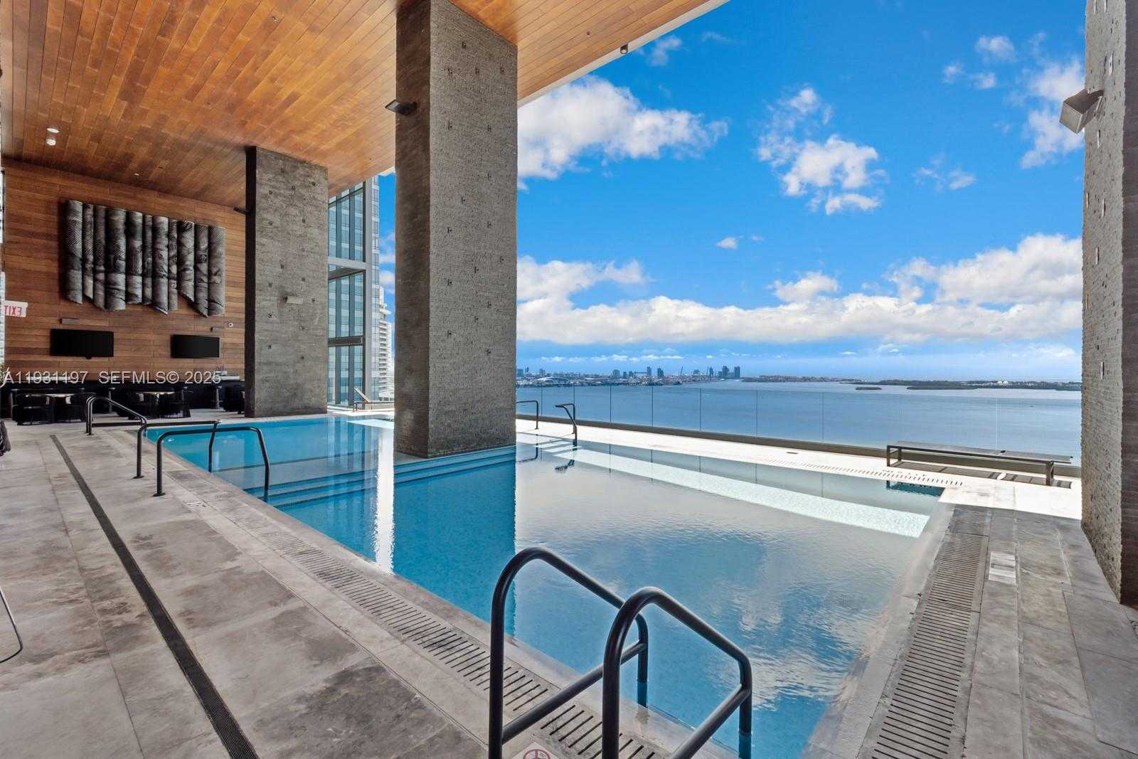 Small Image of 1451 BRICKELL AVE #2405, Miami Number 18