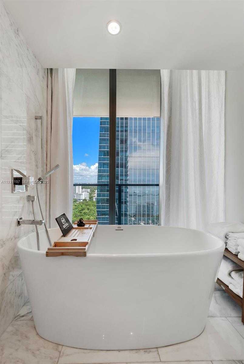 Small Image of 1451 BRICKELL AVE #2405, Miami Number 8