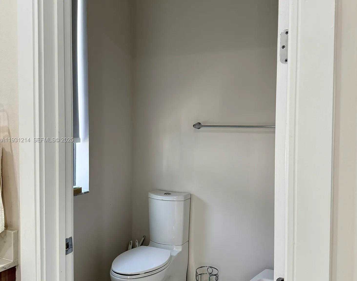 Small Image of 8273 NORTH WEST 47TH TER, Doral Number 12