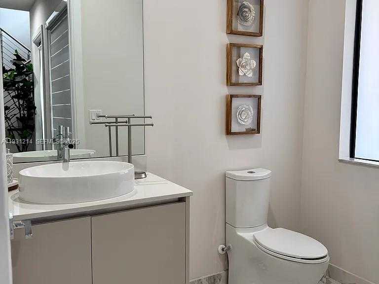 Small Image of 8273 NORTH WEST 47TH TER, Doral Number 14