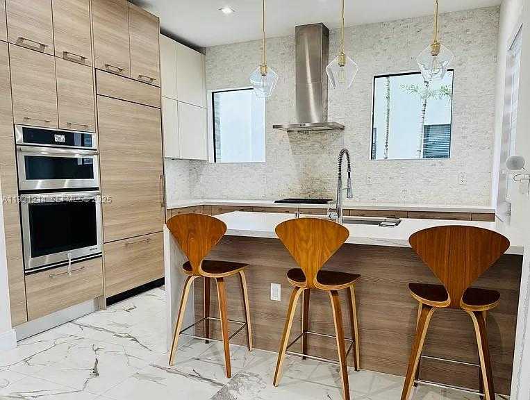 Small Image of 8273 NORTH WEST 47TH TER, Doral Number 4