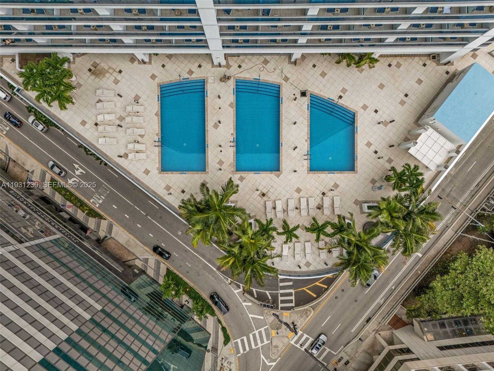 Imagen de Pequeño Objeto