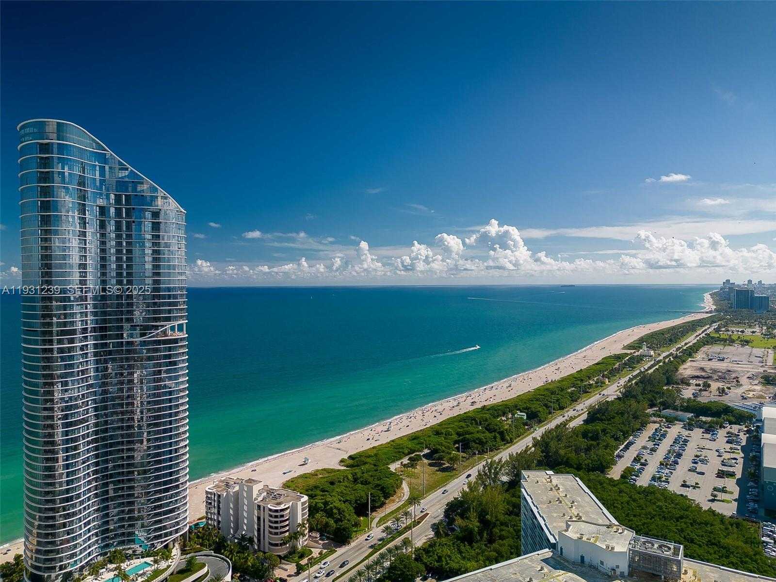 Small Image of 15701 COLLINS AVE #2803, Sunny Isles Beach Number 1