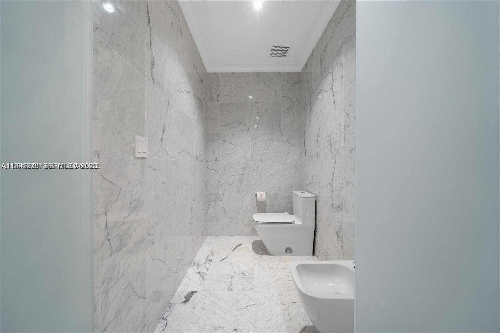 Small Image of 15701 COLLINS AVE #2803, Sunny Isles Beach Number 13