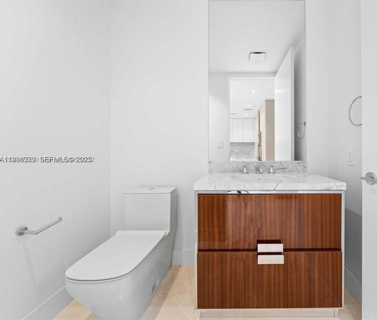 Small Image of 15701 COLLINS AVE #2803, Sunny Isles Beach Number 27