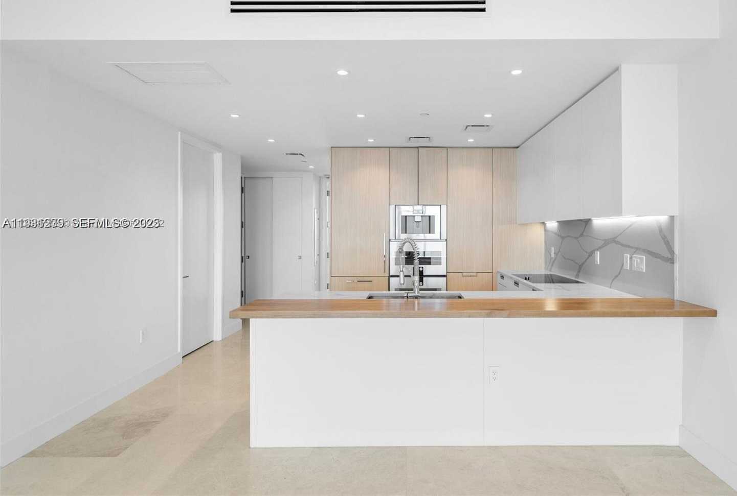 Small Image of 15701 COLLINS AVE #2803, Sunny Isles Beach Number 5