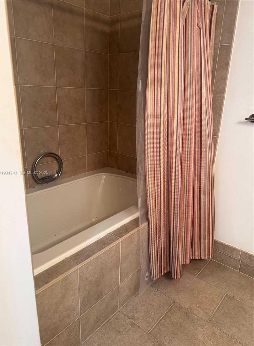 Imagen de Pequeño Objeto