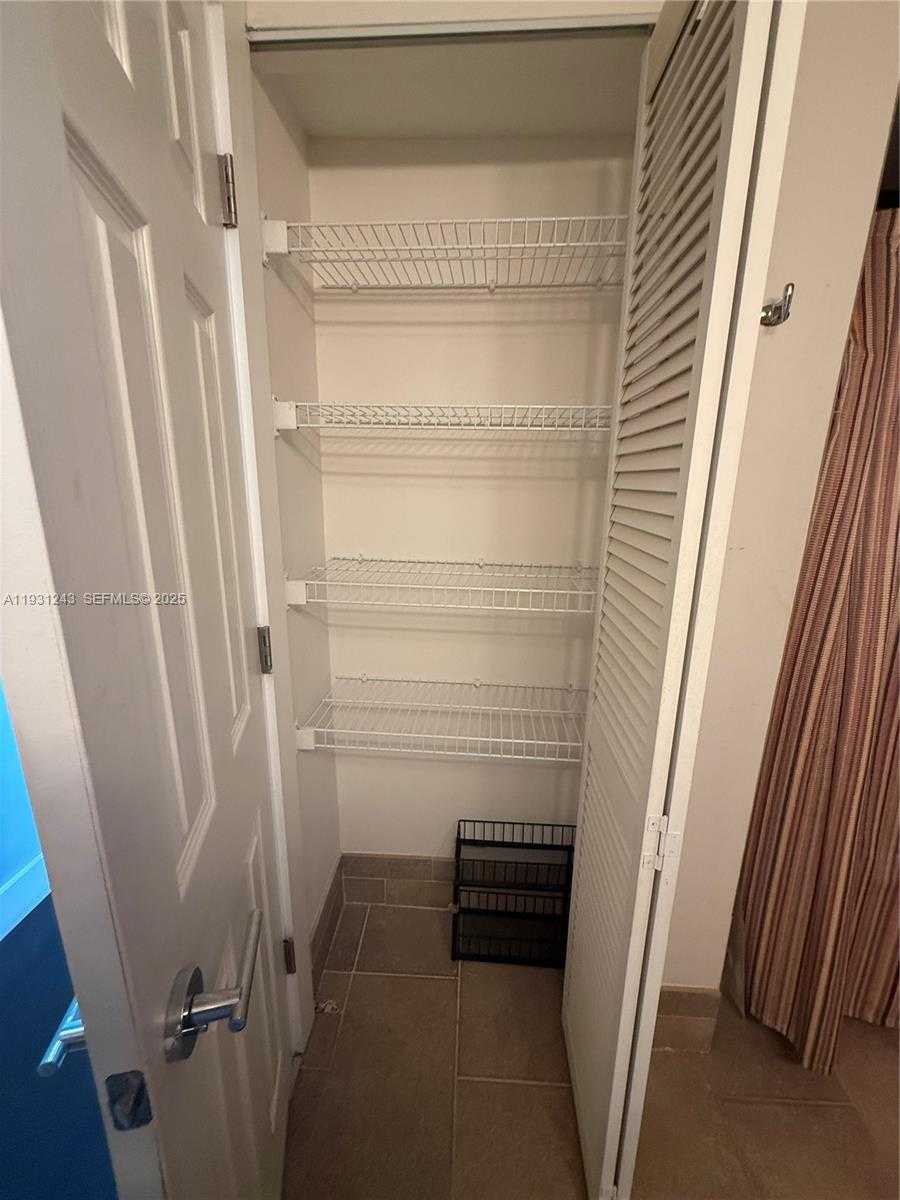 Imagen de Pequeño Objeto