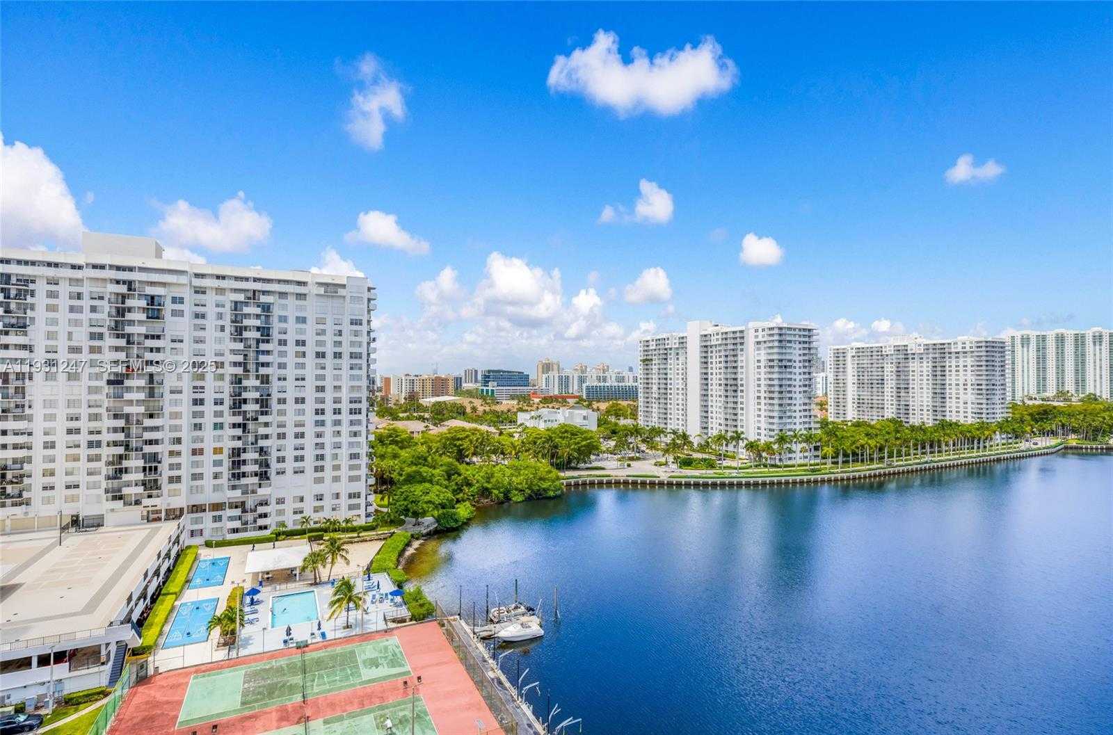 Small Image of 18081 BISCAYNE BLVD #1401, Aventura Number 10