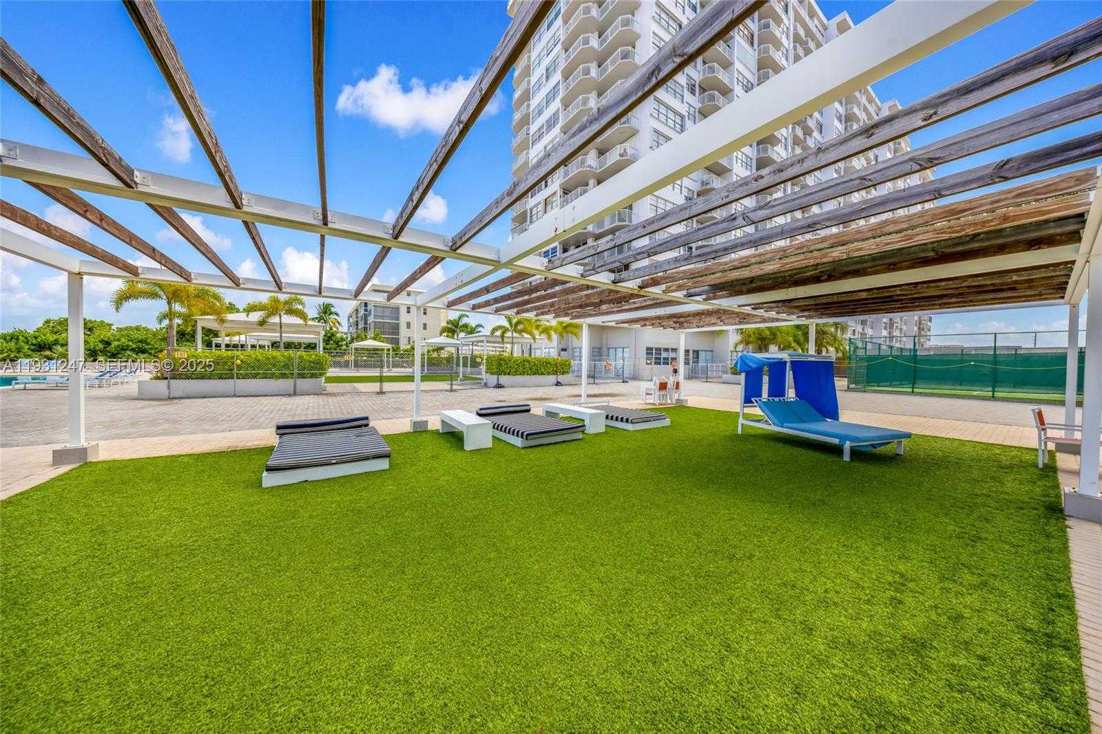 Small Image of 18081 BISCAYNE BLVD #1401, Aventura Number 7