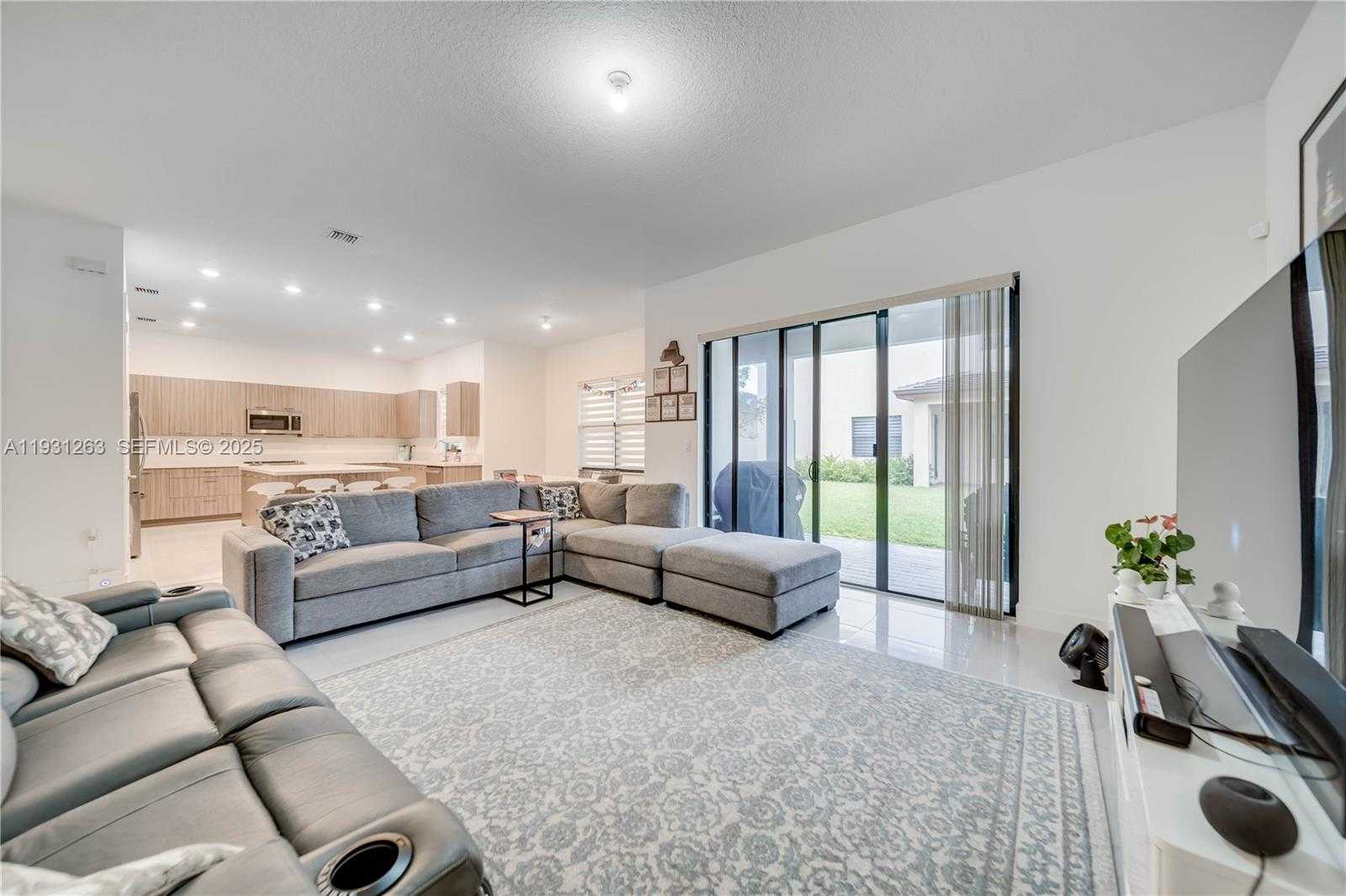 Small Image of 4416 SOUTH WEST 174TH AVE #4416, Miramar Number 12