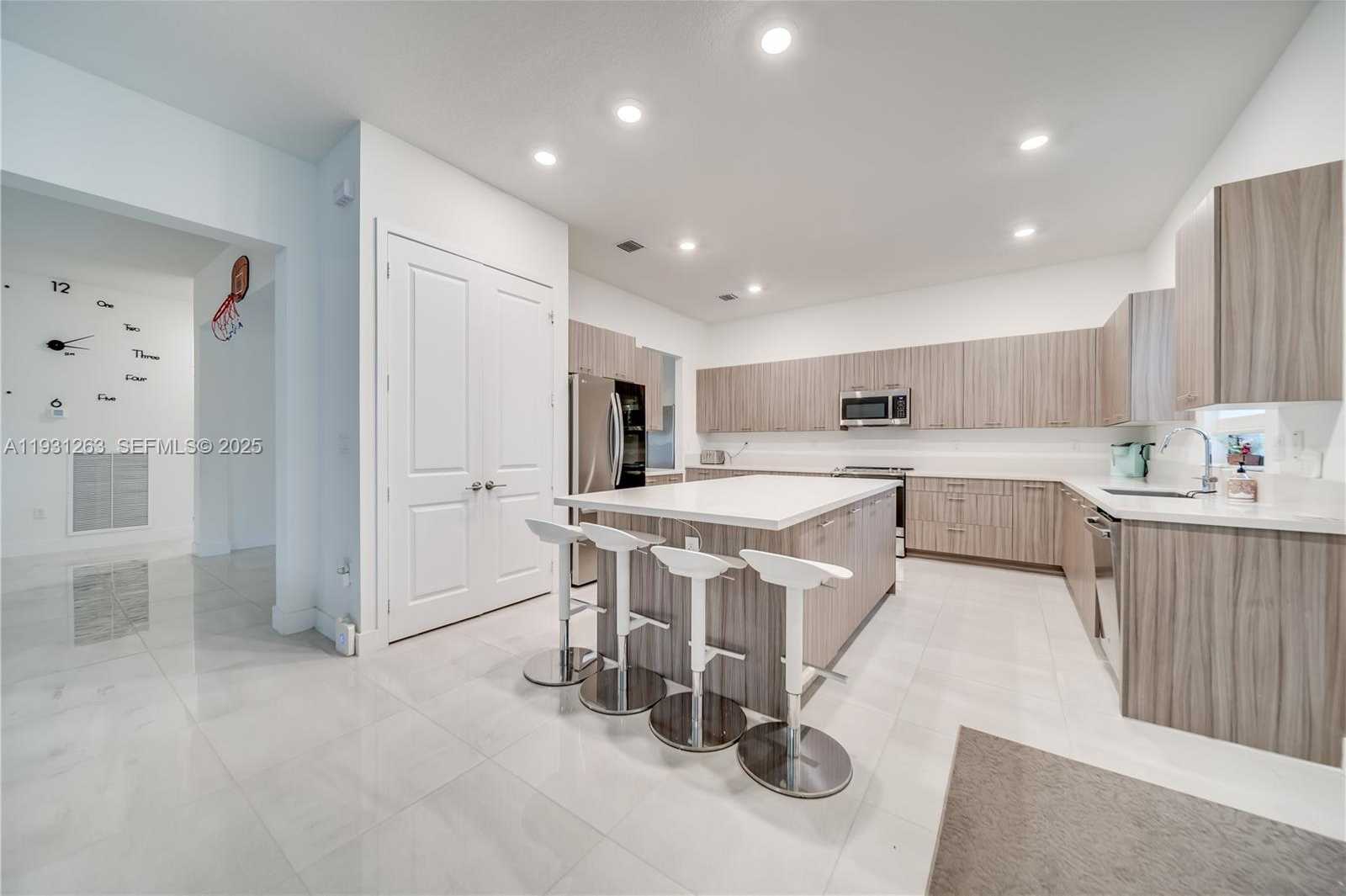 Small Image of 4416 SOUTH WEST 174TH AVE #4416, Miramar Number 16