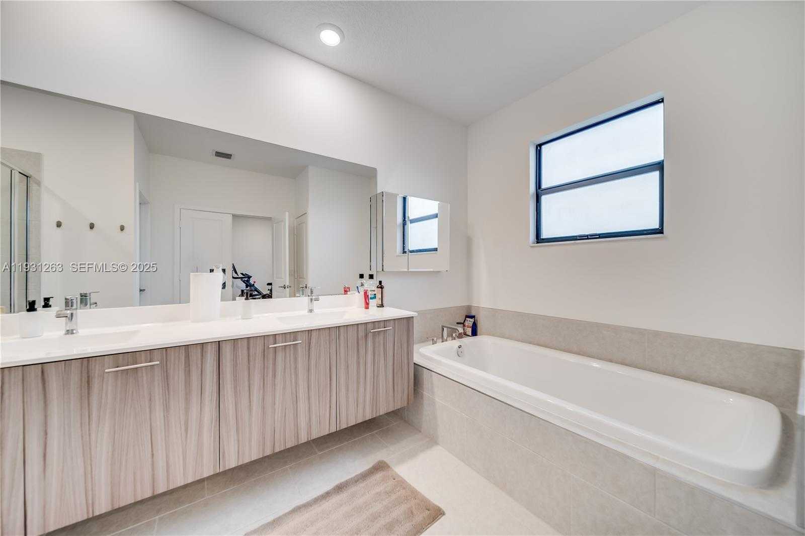 Small Image of 4416 SOUTH WEST 174TH AVE #4416, Miramar Number 34