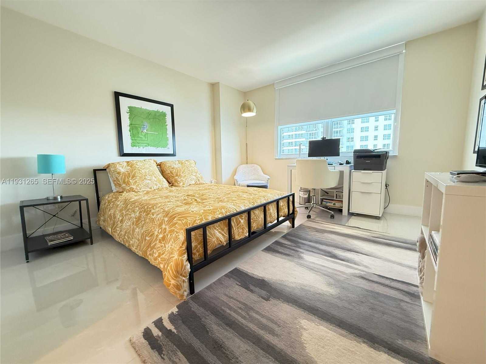Small Image of 1155 BRICKELL BAY DR #2108, Miami Number 21