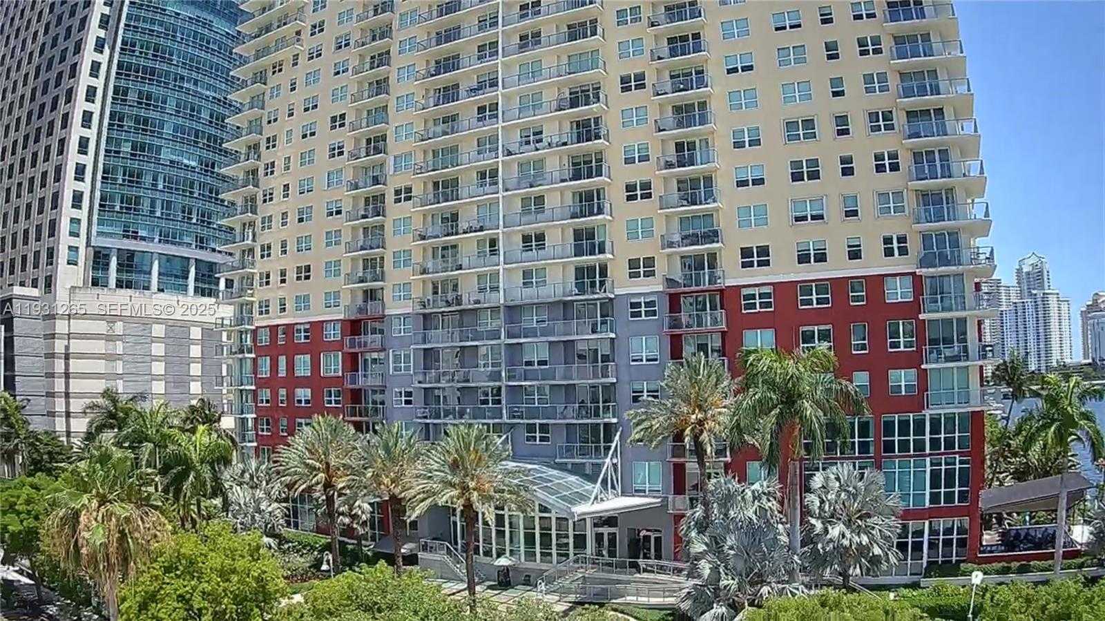 Small Image of 1155 BRICKELL BAY DR #2108, Miami Number 32