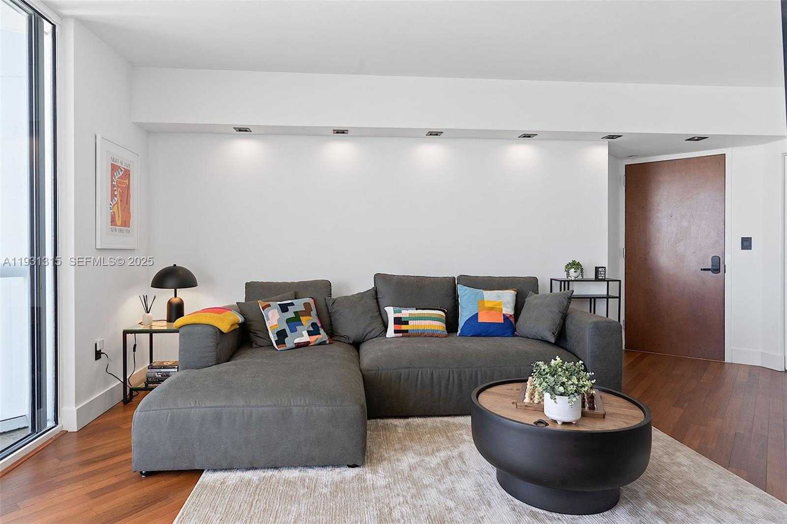 Small Image of 6365 COLLINS AVE #3911, Miami Beach Number 5