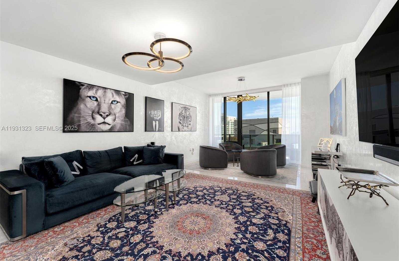 Imagen de Pequeño Objeto