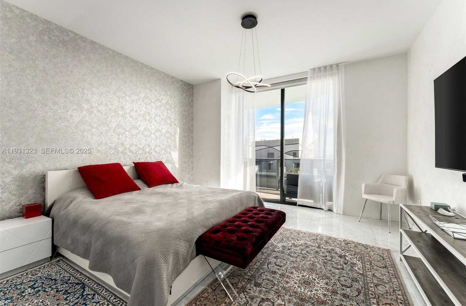 Imagen de Pequeño Objeto