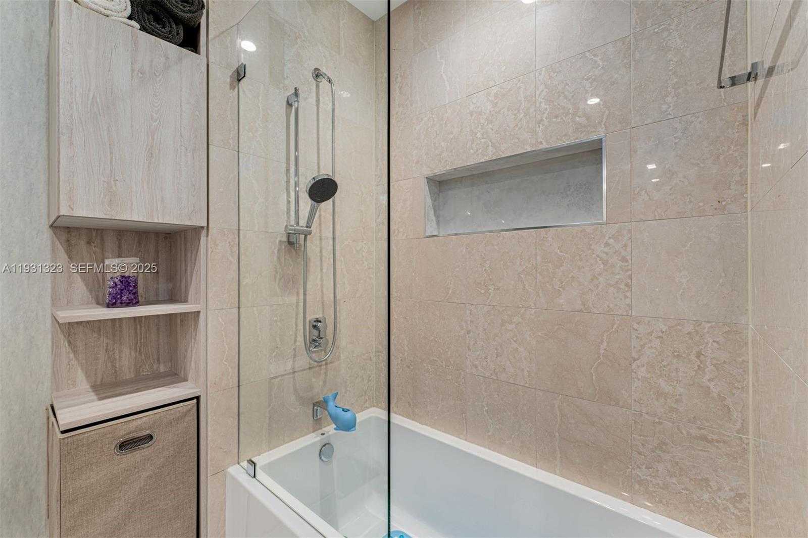 Imagen de Pequeño Objeto