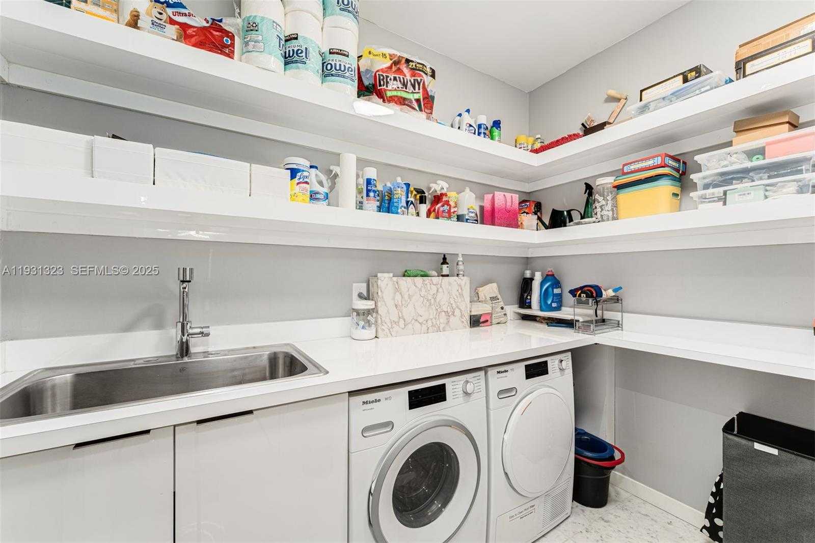 Imagen de Pequeño Objeto