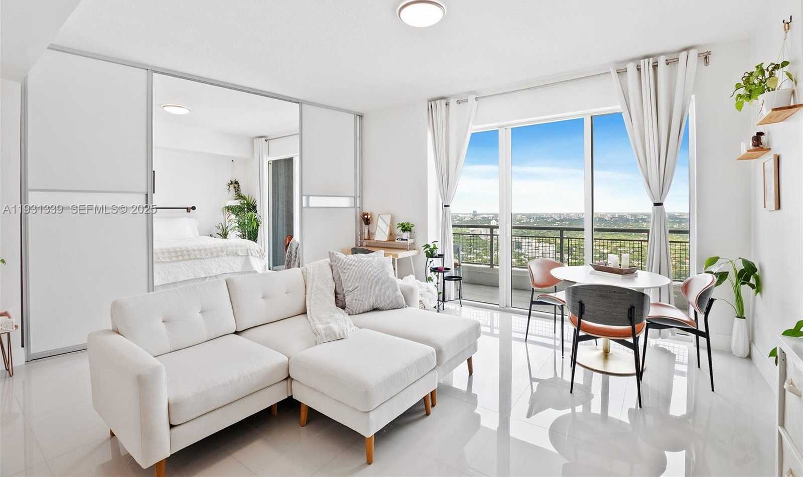 Small Image of 60 SOUTH WEST 13TH ST #3603, Miami Number 6