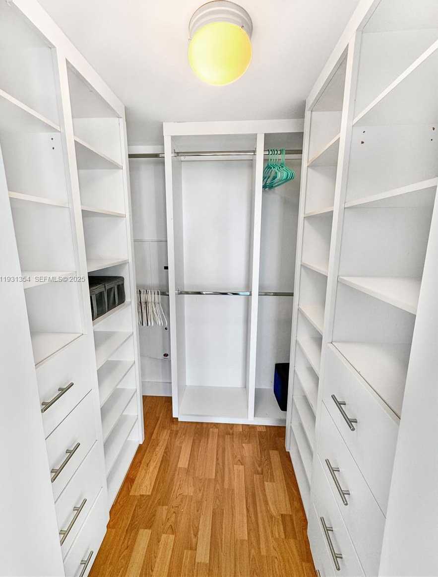 Small Image of 185 SOUTH WEST 7TH ST #2701, Miami Number 15