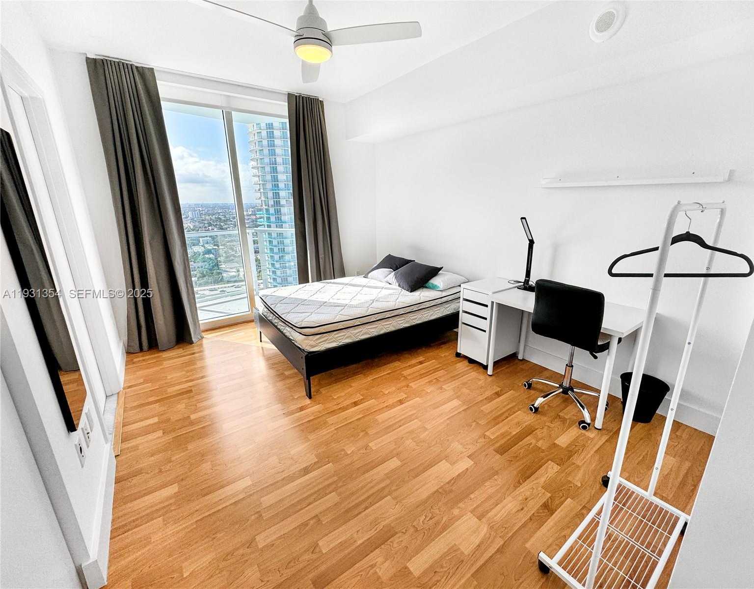 Small Image of 185 SOUTH WEST 7TH ST #2701, Miami Number 18