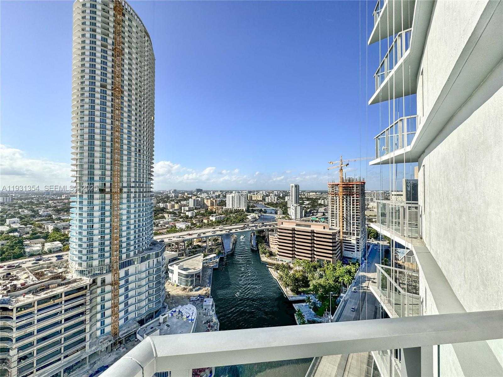 Small Image of 185 SOUTH WEST 7TH ST #2701, Miami Number 22