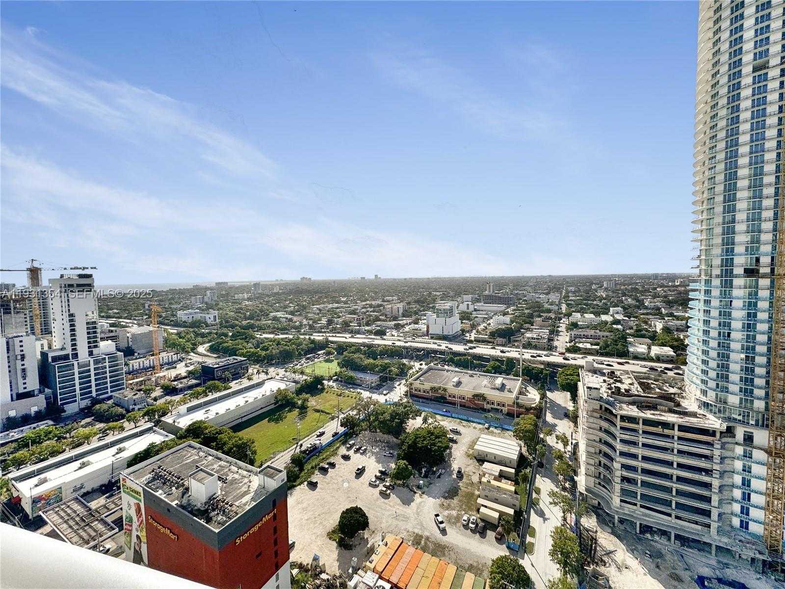 Small Image of 185 SOUTH WEST 7TH ST #2701, Miami Number 23