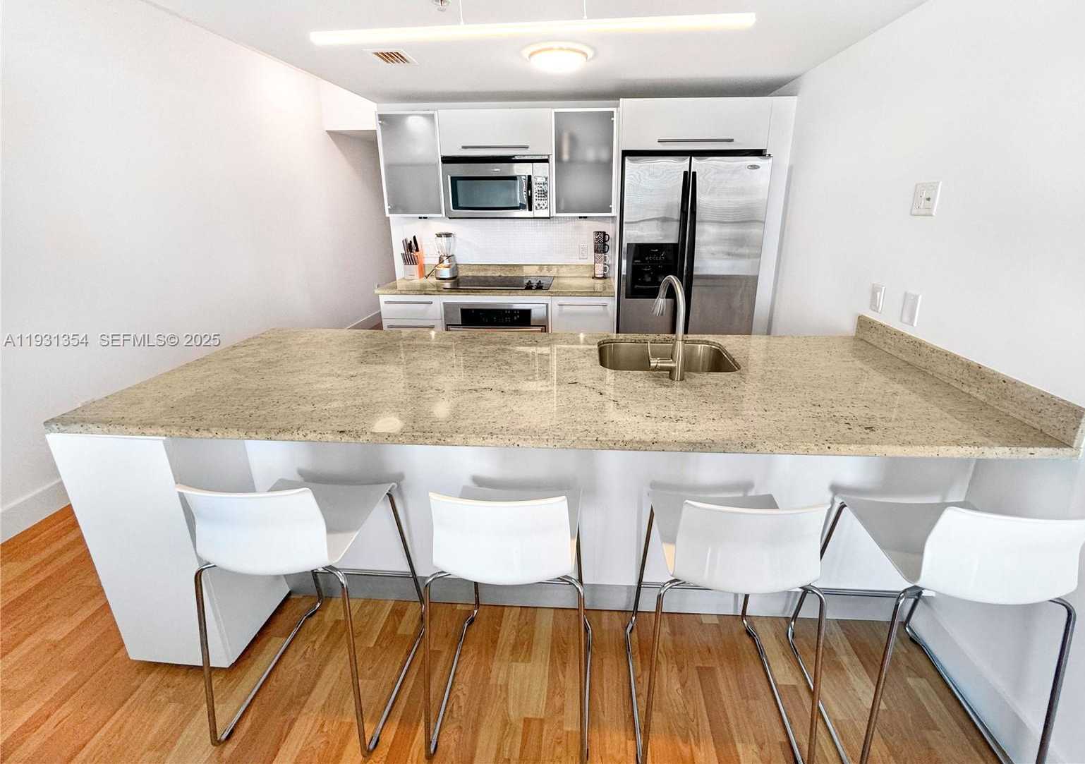 Small Image of 185 SOUTH WEST 7TH ST #2701, Miami Number 3