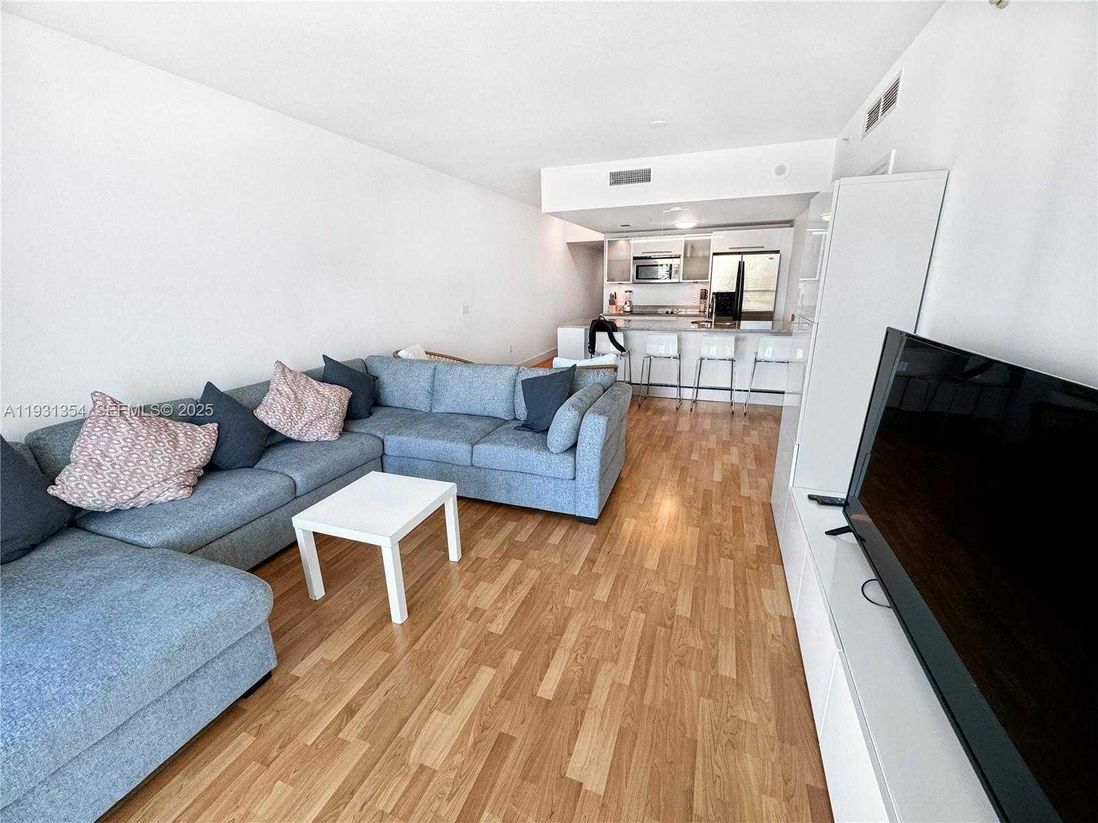 Small Image of 185 SOUTH WEST 7TH ST #2701, Miami Number 7