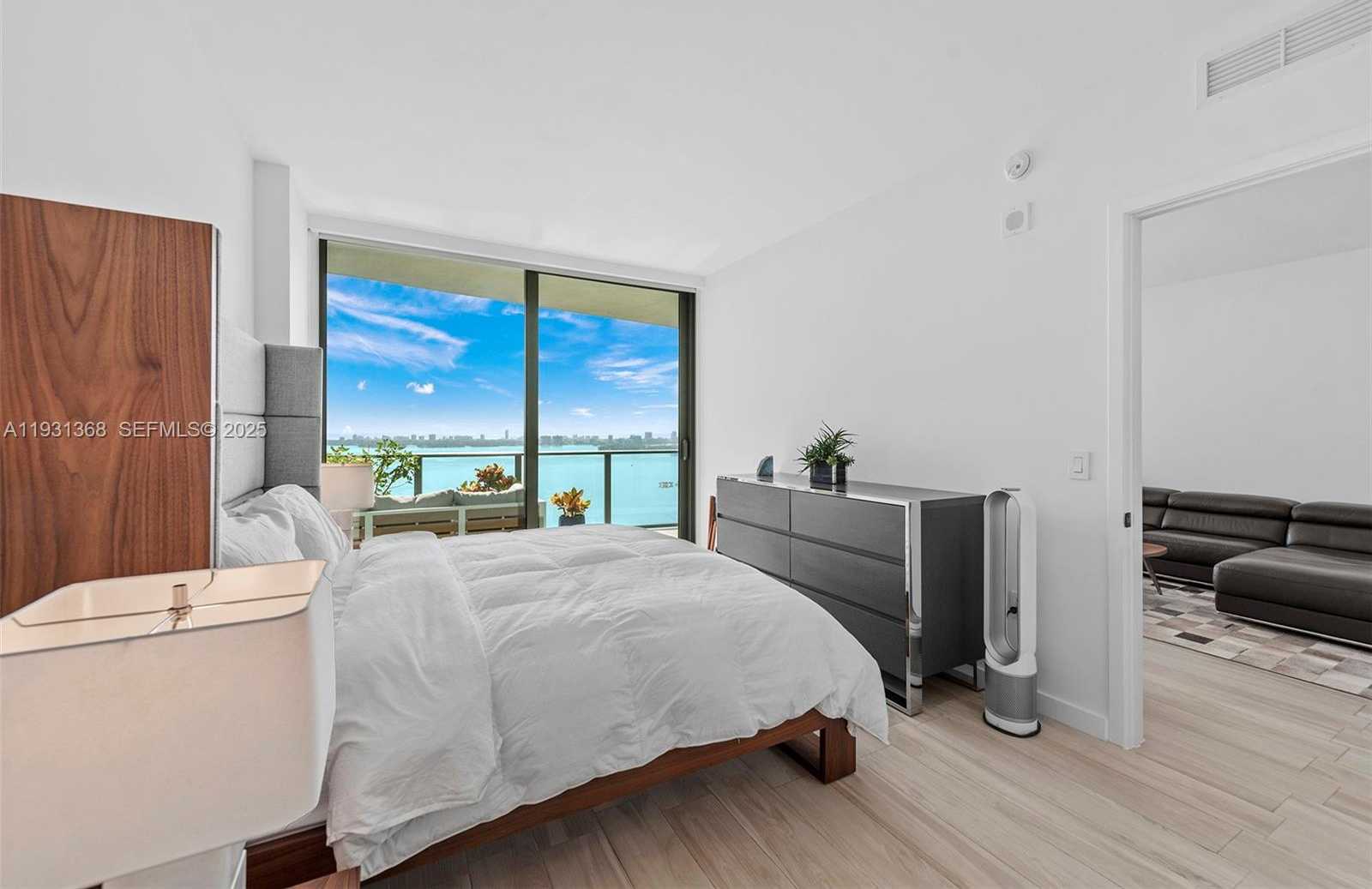 Small Image of 460 NORTH EAST 28TH ST #3903, Miami Number 26