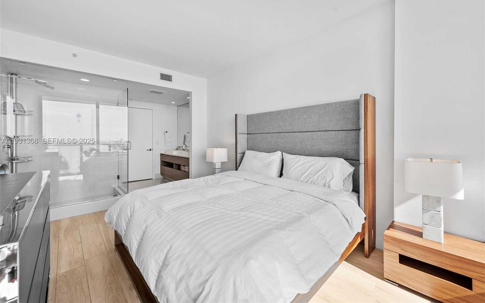 Small Image of 460 NORTH EAST 28TH ST #3903, Miami Number 27