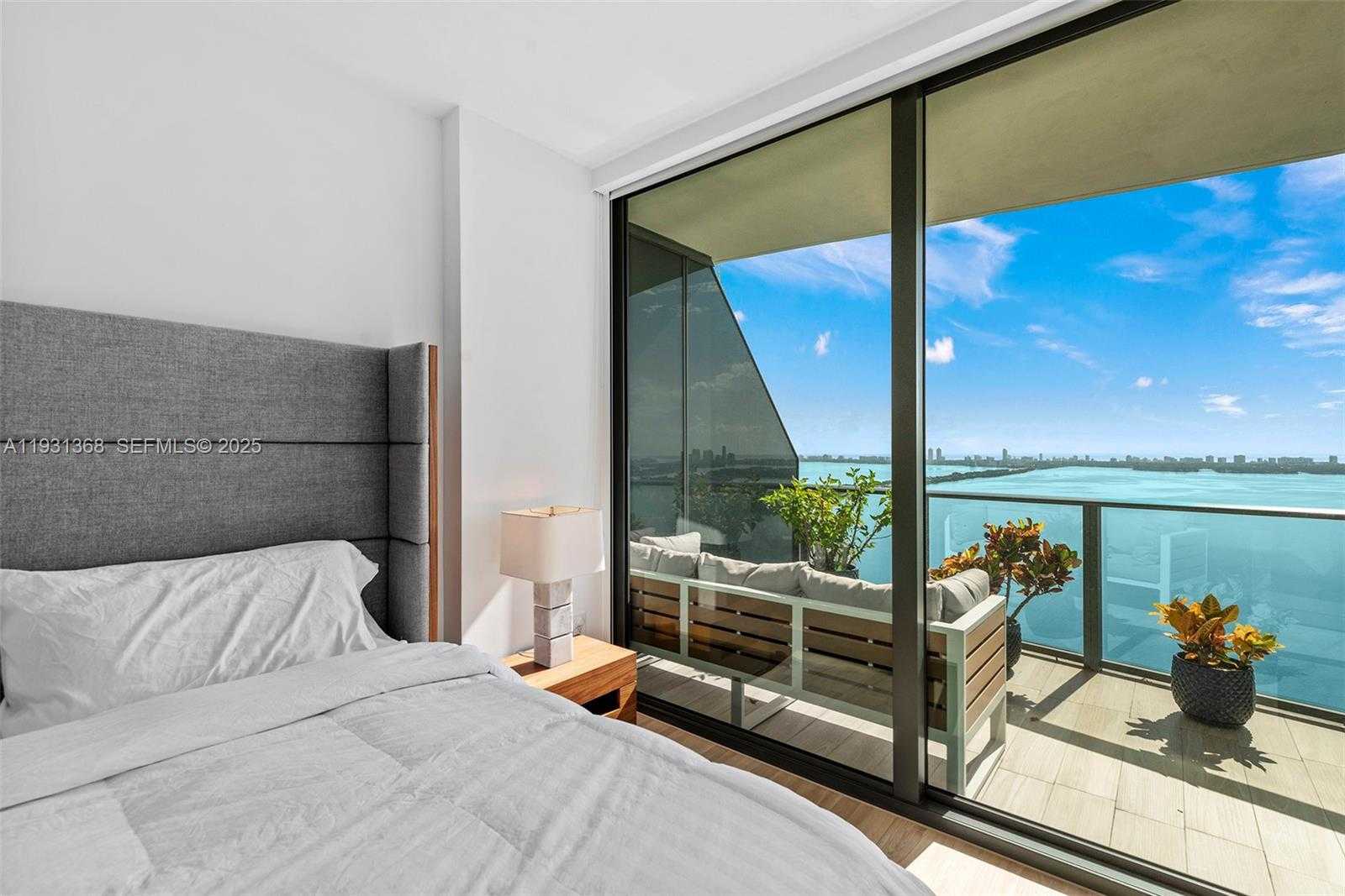 Small Image of 460 NORTH EAST 28TH ST #3903, Miami Number 28