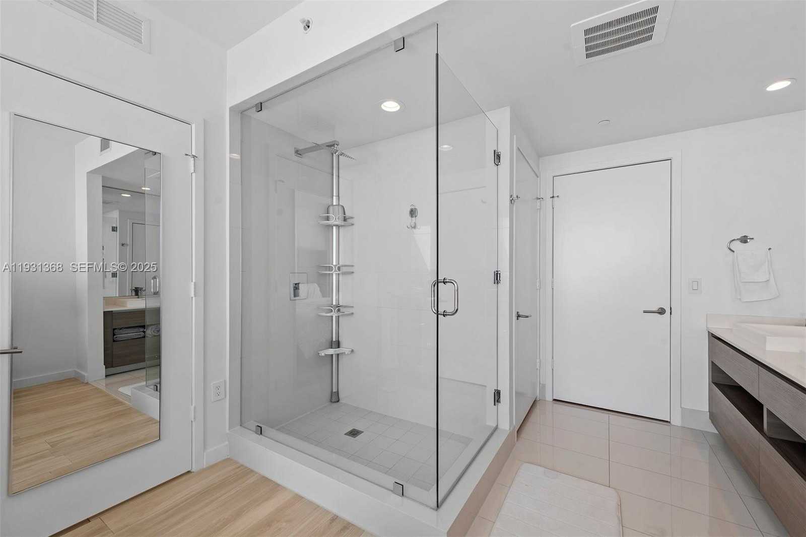 Small Image of 460 NORTH EAST 28TH ST #3903, Miami Number 33